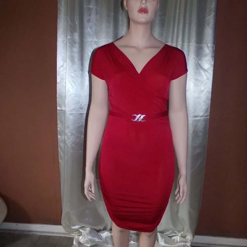 Hypnotik Red Brouche Dress sz. XL NWOT